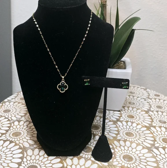 Luxury Style Set 18K gold plated Stainless steel earrings/ necklace Intensity - Picture 6 of 8